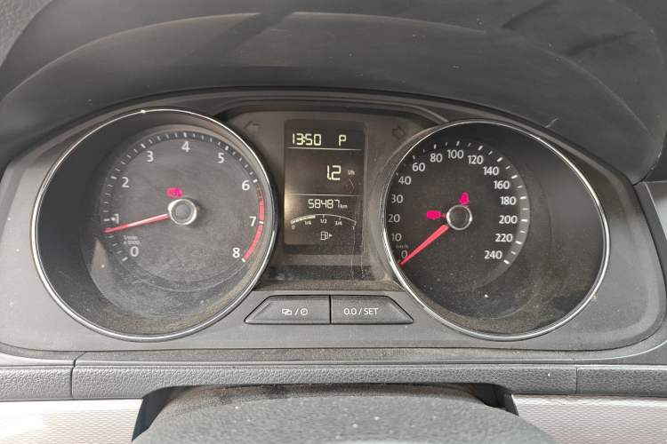 Used Volkswagen Gran Lavida 2015 230TSI DSG Comfort Edition
