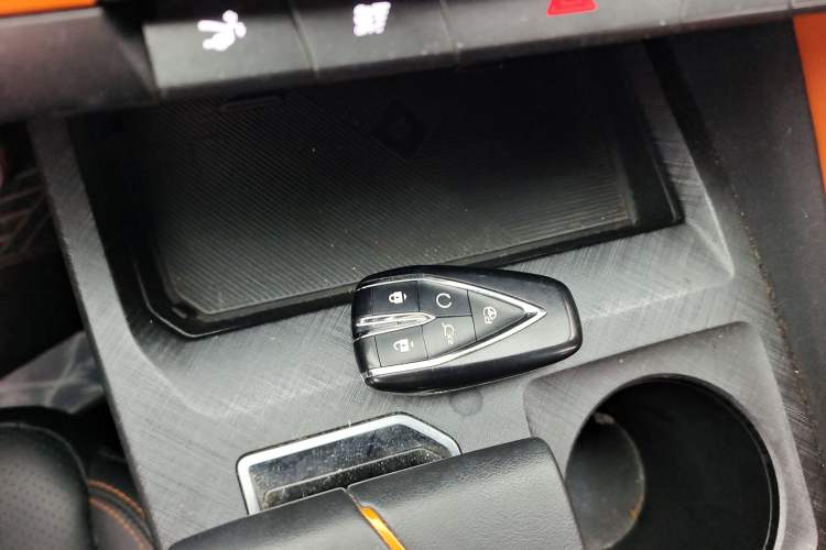 Used CHANGAN UNI-V 2022 1.5T Prestige Version