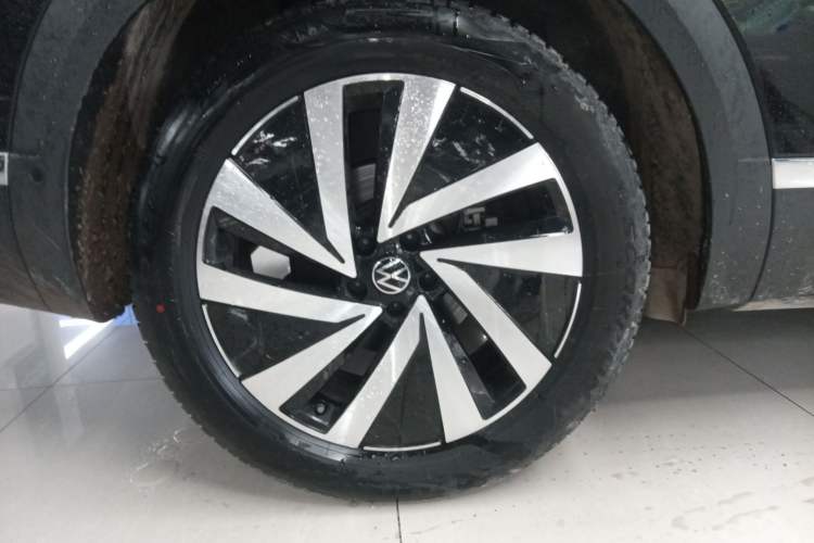 Used Volkswagen Talagon 2021 330TSI Two-Wheel-Drive Luxury Edition – Scenic Version Exterior 5