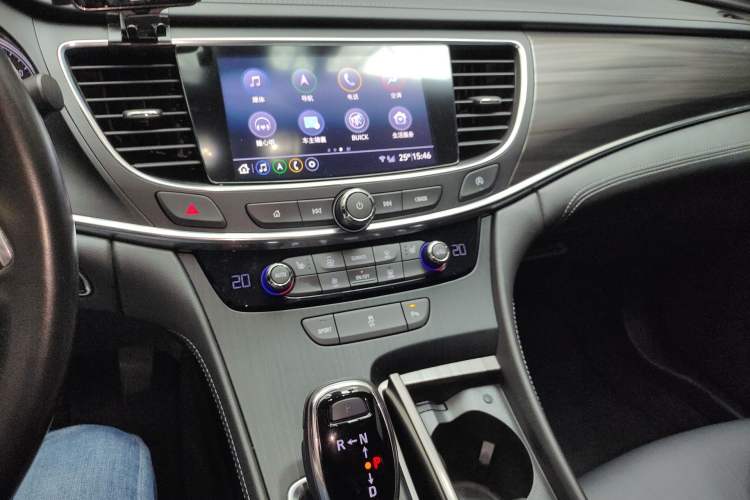 Used Buick LaCrosse 2022 652T Luxury Version