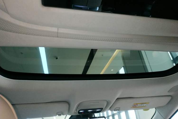 Used XPeng X9 2025 740 Ultra-Long Range Max