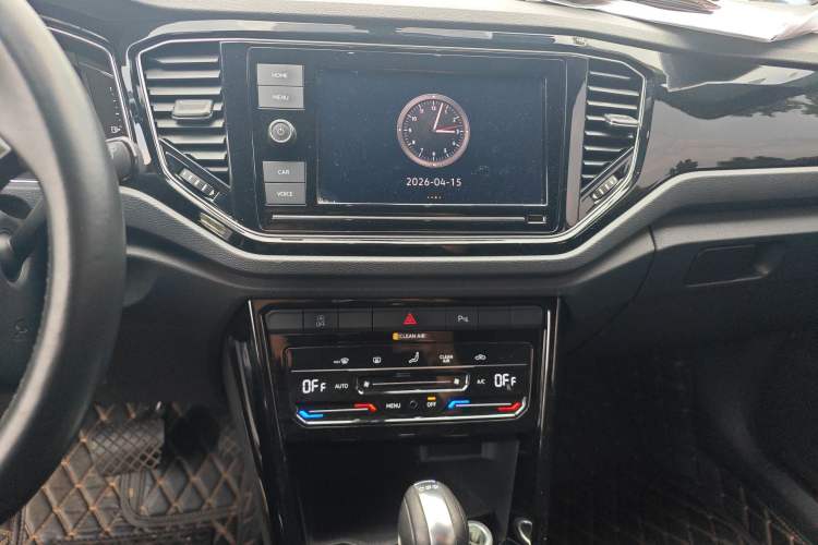 Used Volkswagen T-ROC 2019 280TSI DSG Two-Wheel-Drive Luxury Version China V Emission Standard Audio And AC Panel