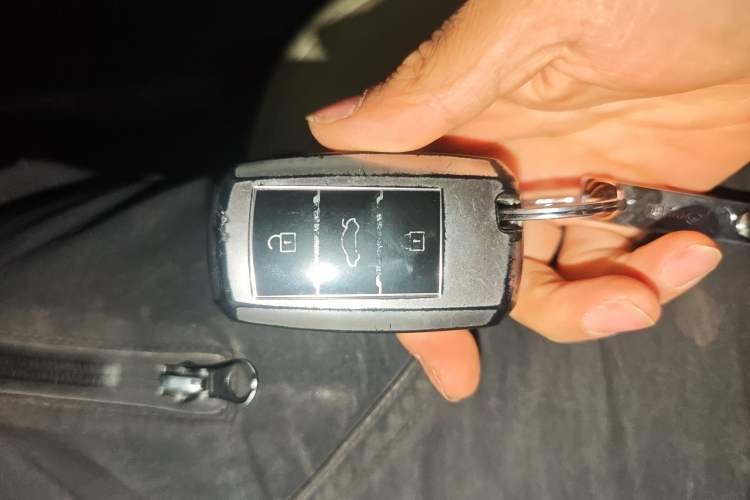 Used CHANGAN Alsvin V7 2015 1.6L Automatic Enjoyment Model China IV Standard
