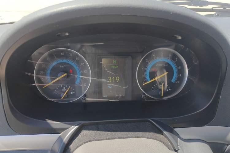 Used Golden Dragon Hiace New Energy 2023 Longyun GLE850 50.38 kWh Instrument Cluster