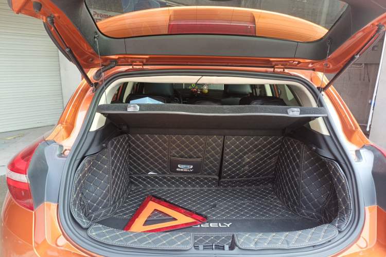 Used Geely Auto Emgrand GS 2016 Elegant Edition 1.3T Automatic LingShang Model Trunk