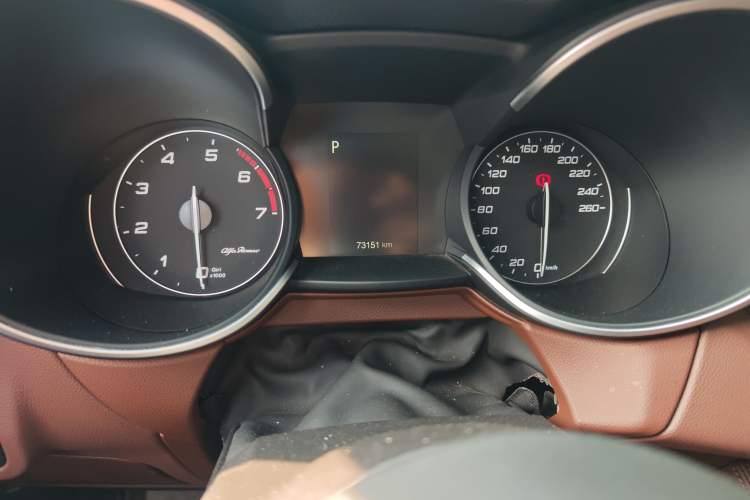 Used Alfa Romeo Stelvio 2017 2.0T 200HP Elite Edition