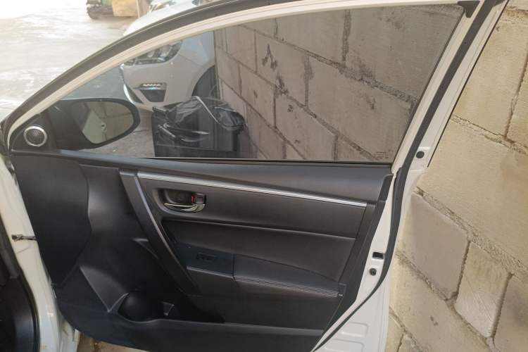 Used Toyota Levin 2014 1.8V CVT Luxury Edition Right Front Door Interior