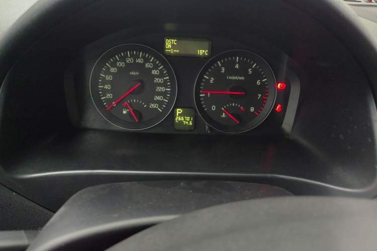 Used Volvo C30 2012 2.0L Aktiv Dynamic Package Edition Instrument Cluster