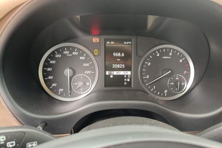 Used Mercedes-Benz Vito 2023 2.0T Elite Version 7 Seats Instrument Cluster