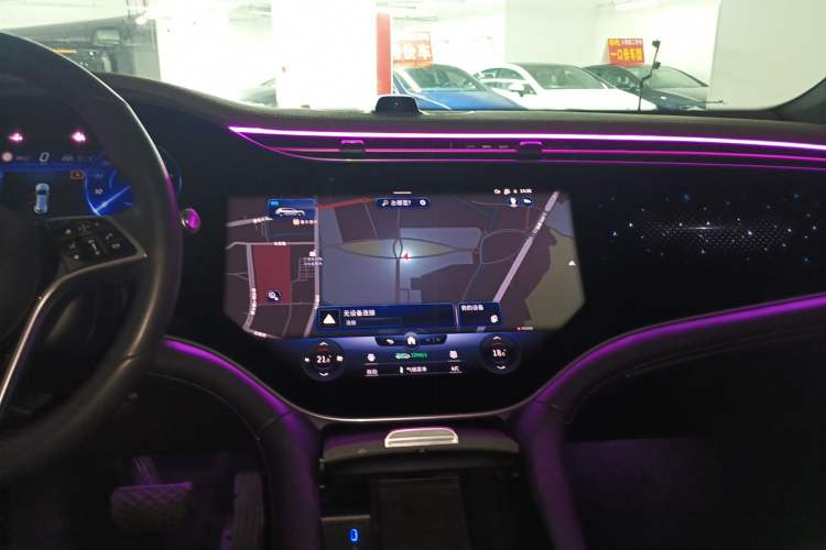 Used Mercedes-Benz EQS SUV 2023 450 4MATIC Pioneer Edition Audio And AC Panel