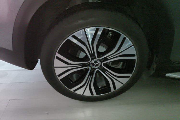 Used Mercedes-Benz EQE SUV 2024 500 4MATIC Luxury Edition Exterior 5