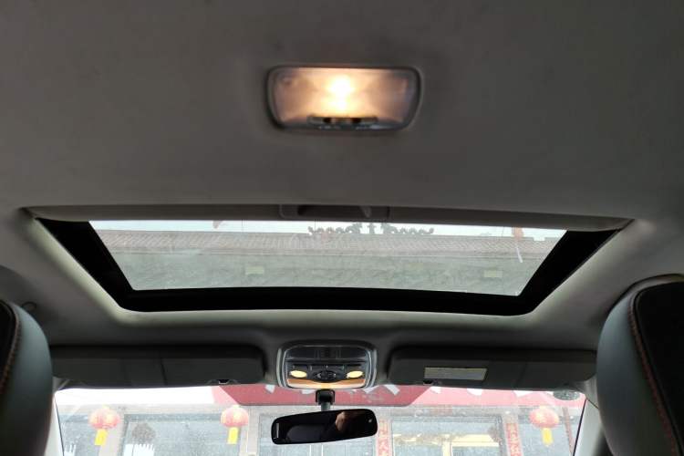 Used Haval H6 2016 Upgraded Model 1.5T Manual Two-Wheel Drive Urban Version
