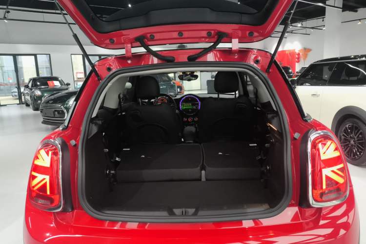 Used MINI 2019 1.5T COOPER Artist