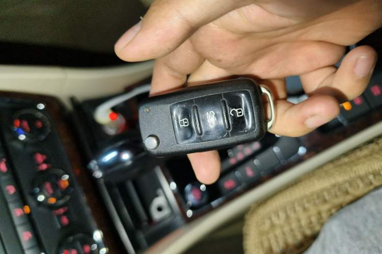 Used Volkswagen Passat 2013 1.8TSI DSG Prestige Edition Vehicle Key