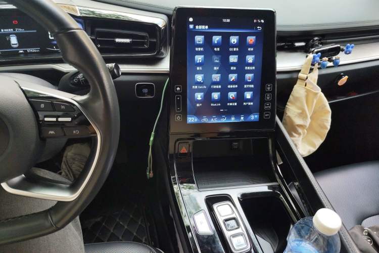 Used Hyundai Custo 2021 270TGDi Prestige LUX Audio And AC Panel