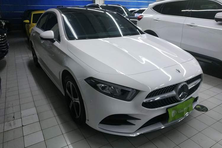 Used Mercedes-Benz A-Class 2022 Revised Version A 200 L Sport Sedan Fashionable Style
