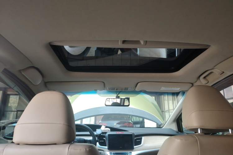 Used Honda Jade 2013 1.8L CVT Luxury Edition 5 seats