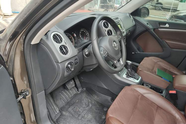 Used Volkswagen Tiguan 2015 2.0 TSI Automatic All-Wheel Drive Flagship Edition