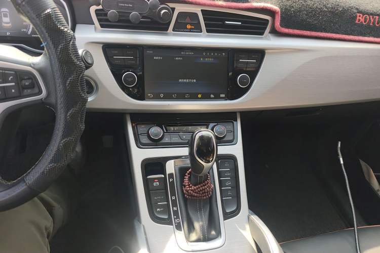 Used Geely Auto Emgrand X7 Sport 2016 1.8TD Automatic Smart Connectivity Version
