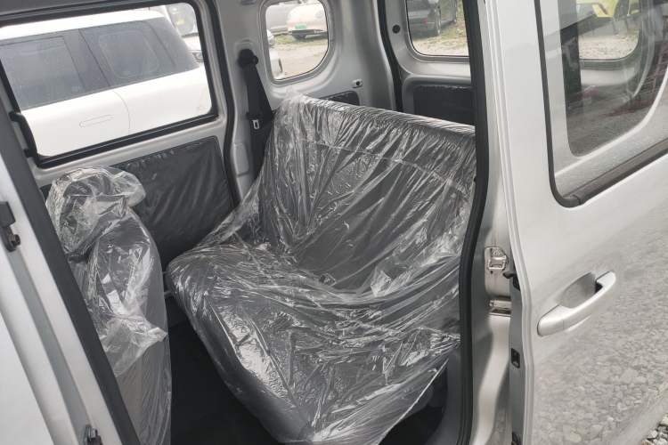Used Wuling Zhiguang New Energy 2025 Standard Model Left Rear Seat
