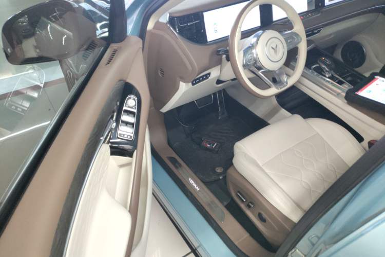 Used VOYAH FREE 2021 Four-Wheel Drive Extended-Range First Edition Commemorative Edition Exclusive Luxury Package
