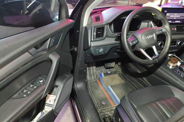 Used Audi Q5L 2022 40T Fashionable and Elegant Model