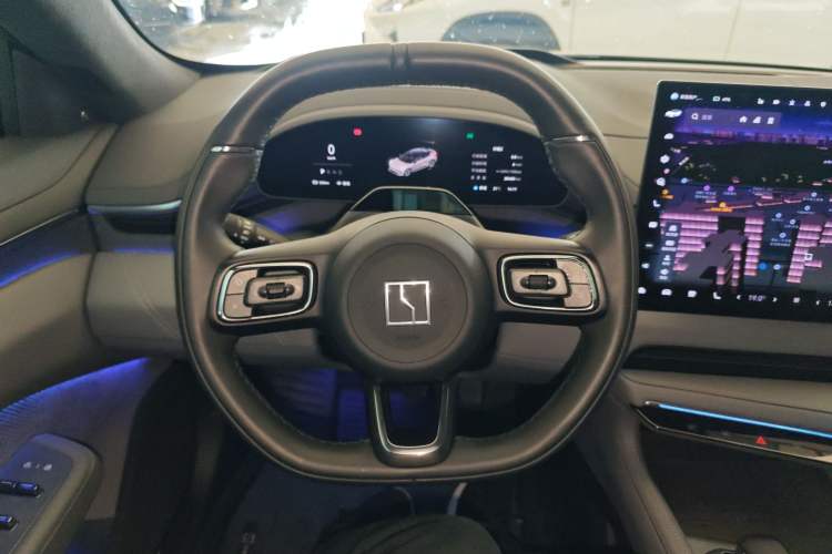 Used Zeekr 001 2025 YOU Edition 100 kWh All-Wheel Drive Steering Wheel