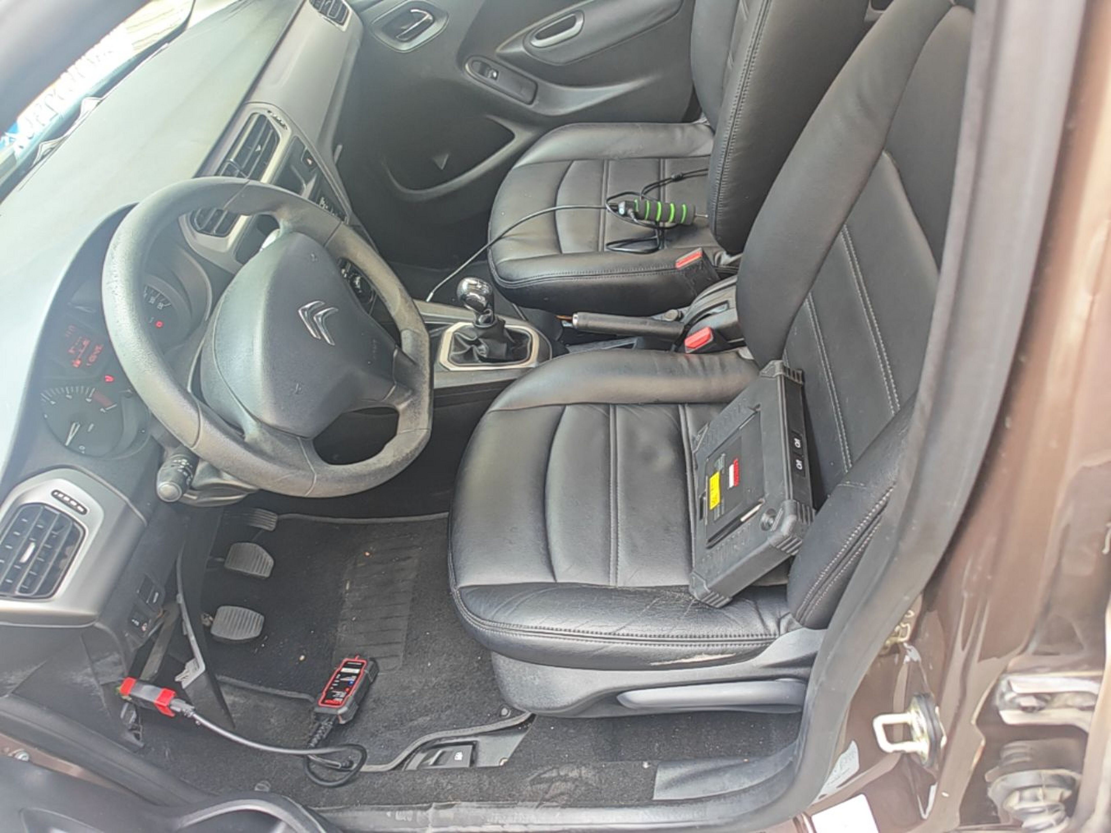 Interior delantero