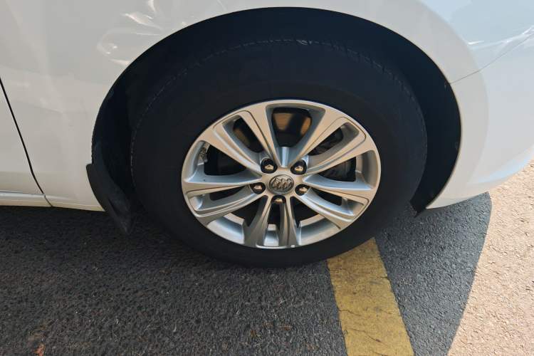 Used Buick GT 2015 15N Manual Entry-Level Trim