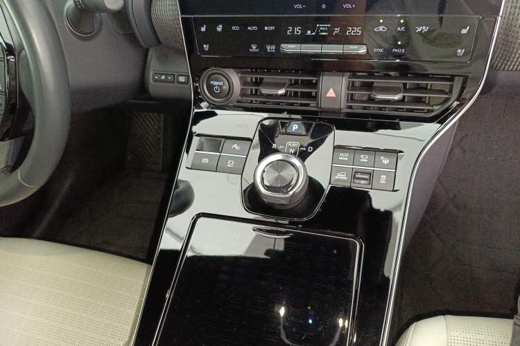 Used Toyota GAC bZ4X 2022 X-MODE Four-Wheel Drive Ultra Gear Lever