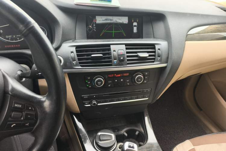 Used BMW X3 2013 Revised xDrive28i Luxury Edition Audio And AC Panel