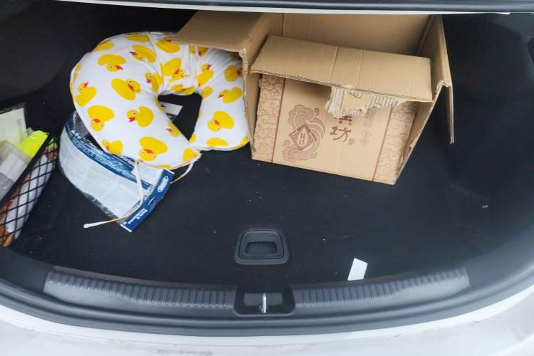 Used Mercedes-Benz C-Class 2025 C 260 L Sport Edition Trunk