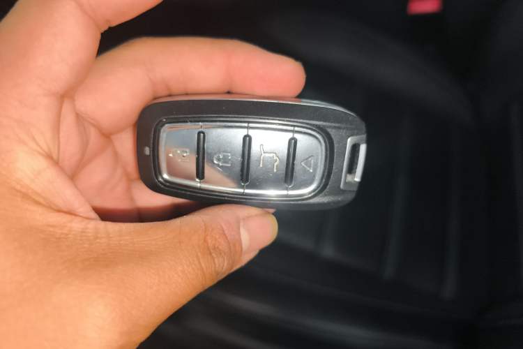 Used BAIC Off-Road BJ40 2019 2.0T Automatic Four-Wheel Drive Urban Hunter Edition Flagship Model China V Emission Standard
