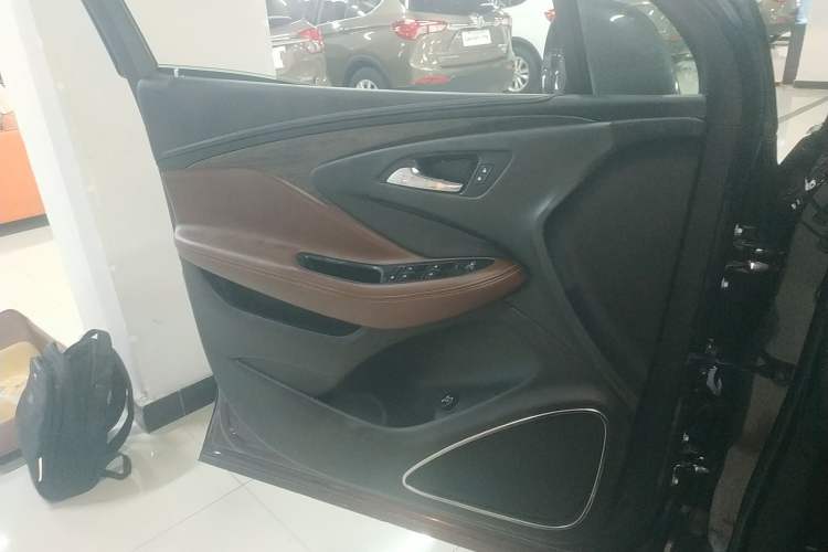 Used Buick Envision 2017 20T Two-Wheel Drive Luxury Model
