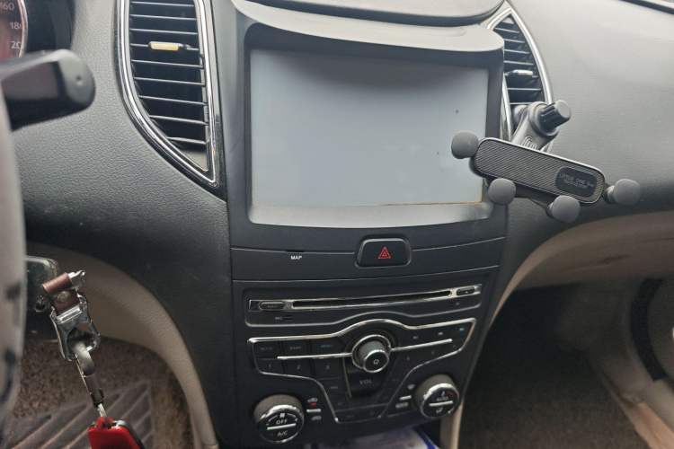 Used Bestune B50 2013 1.6L automatic luxury version