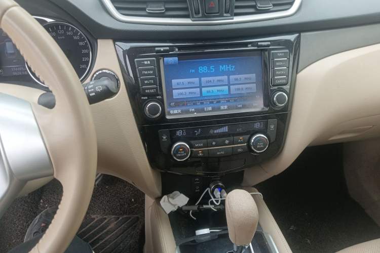 Used Nissan X-Trail 2014 2.0L CVT Comfort Edition 2WD
