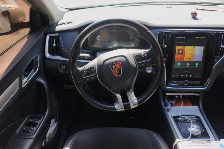 Used Roewe i6 New Energy 2017 45T Hybrid Connective Smart Luxury Edition