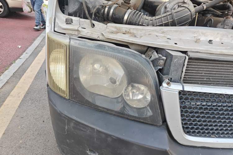 Used Ford Classic Transit 2013 2.8T Diesel Ice White Logistics Vehicle Long Wheelbase Mid-Roof Design – JX493ZLQ4
