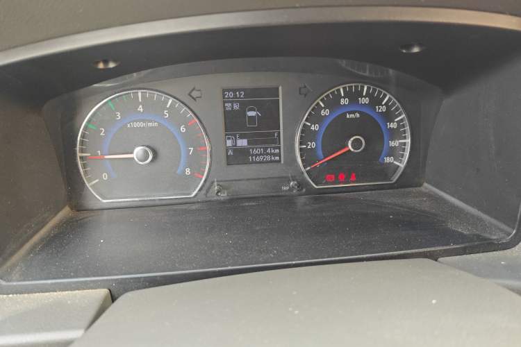 Used Dongfeng Shuaike 2014 1.6L Manual Comfort 7-Seater China IV Standard