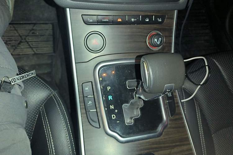 Used Land X7 2015 2.0T Panoramic Prestige Edition
