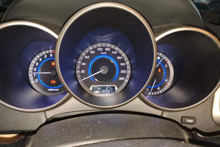 Used CHANGAN Eado 2015 1.6L Manual Luxury Model China IV Standard Instrument Cluster