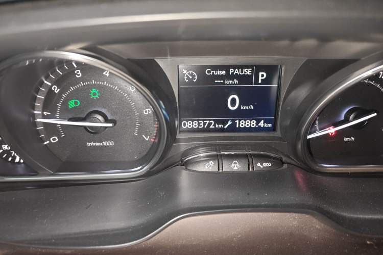 Used Peugeot 2008 2014 1.6L Automatic Navigation Edition
