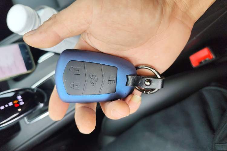 Used Cadillac XT4 2023 28T Two-Wheel-Drive Luxury Version
