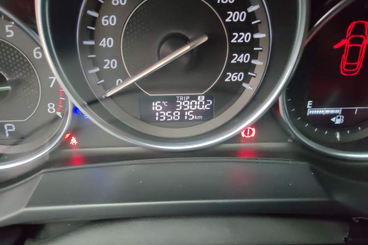 Used Mazda Atenza 2014 2.5L Blue Sky Prestige Edition
