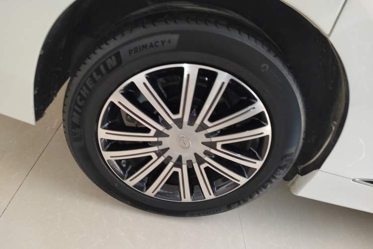 Used GAC Trumpchi M8 2023 Lingxiu Series 390T Prestige Edition Right Rear Wheel Hub