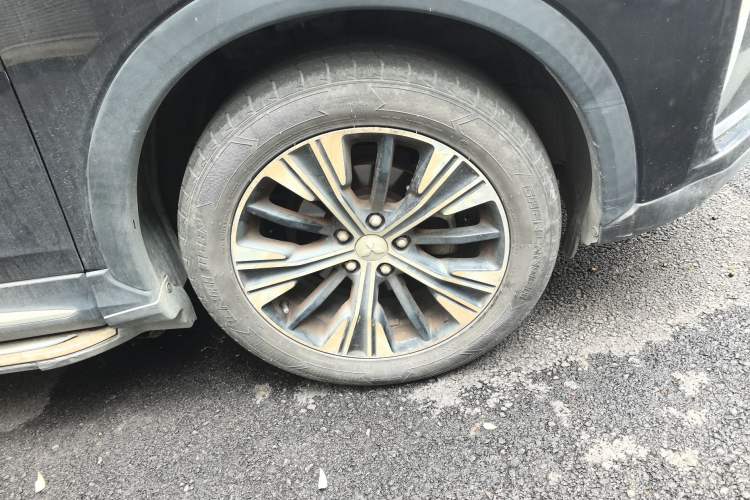 Used Mitsubishi Eclipse Cross 2019 1.5T CVT Two-Wheel Drive Dream Edition China VI Standard