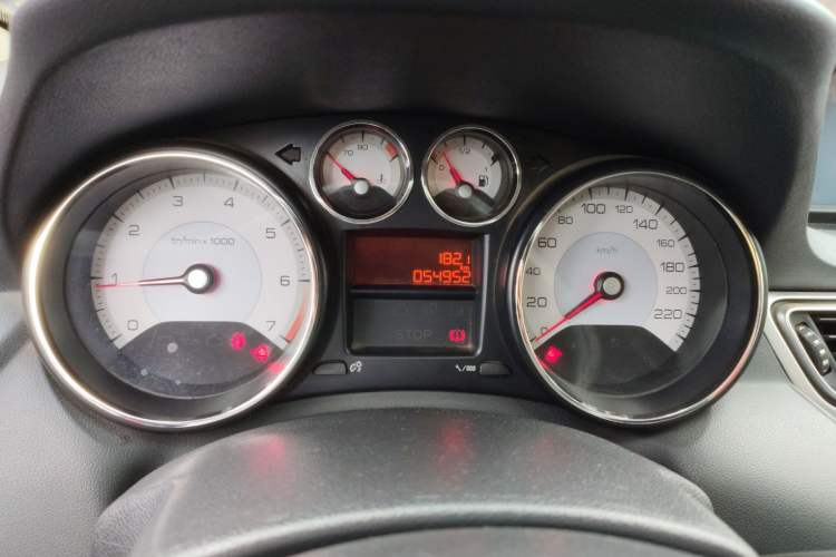 Used Peugeot 308 2012 1.6L Manual YouShang Edition
