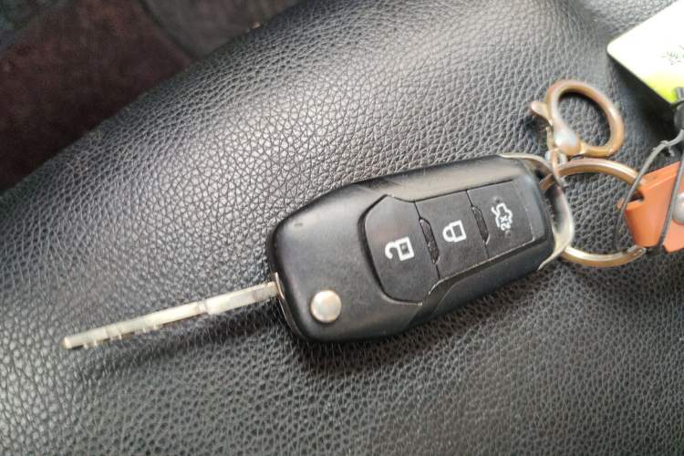 Used Ford Escort 2015 1.5L Manual Comfort Model
