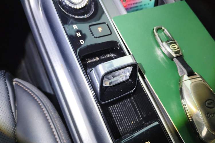 Used GAC Trumpchi E8 New Energy 2024 150km MAX Gear Lever