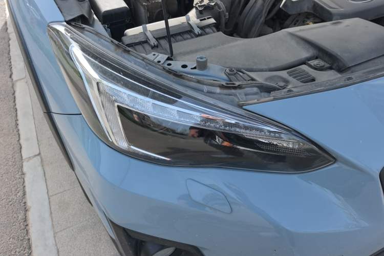 Used Subaru XV 2018 2.0i All-Wheel-Drive Prestige Edition with EyeSight Right Front Headlight